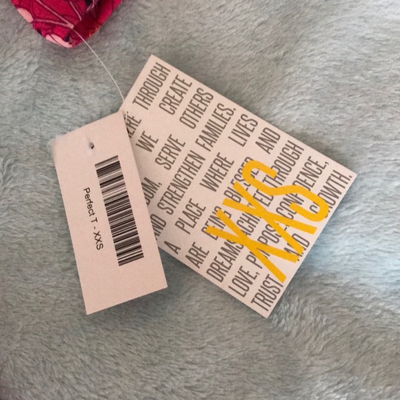 Lularoe XXS Perfect T. - Picture 2 of 3